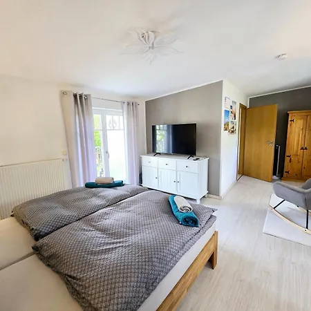 Haus Mit 110qm Und Garten 150m Zum Wasser * Stralsund