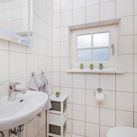 Haus Mit 110qm Und Garten 150m Zum Wasser