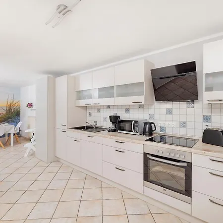 Haus Mit 110qm Und Garten 150m Zum Wasser 度假居 *