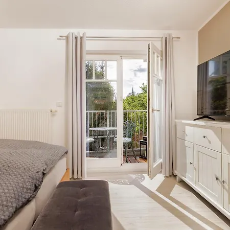 Haus Mit 110qm Und Garten 150m Zum Wasser 度假居 *