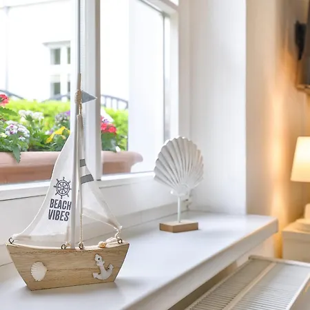 Haus Mit 110qm Und Garten 150m Zum Wasser * シュトラールズント