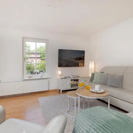 Haus Mit 110qm Und Garten 150m Zum Wasser *