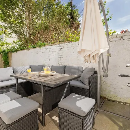 Haus Mit 110qm Und Garten 150m Zum Wasser 度假居